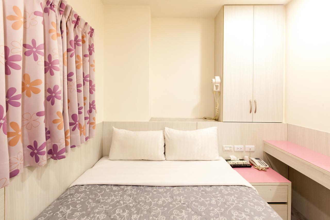 Ruei Gung Business Hotel גאושיונג מראה חיצוני תמונה
