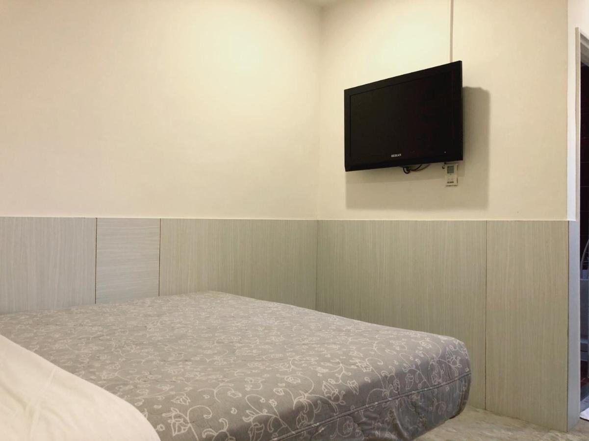 Ruei Gung Business Hotel גאושיונג מראה חיצוני תמונה