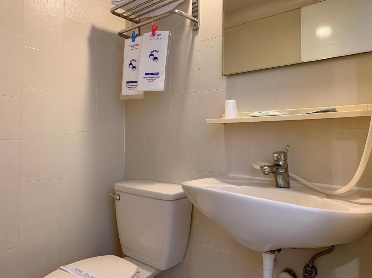 Ruei Gung Business Hotel גאושיונג מראה חיצוני תמונה